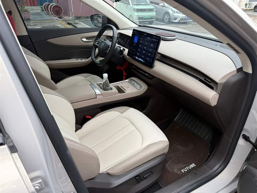 MG ES5 2024 car image #10