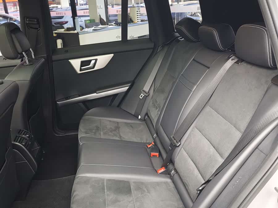 Mercedes-Benz GLK Class 2015 car image #10