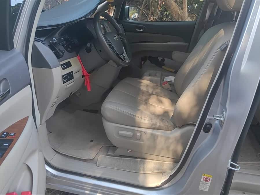 BYD M6 2016 #10 BYD M6 2016 car image #10