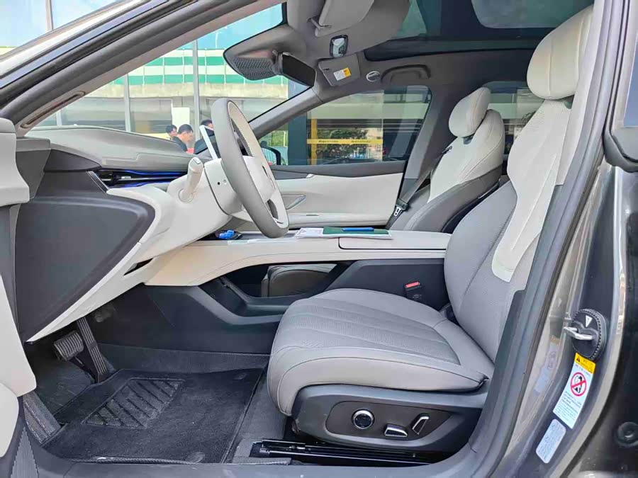 Deepal L07 2025 #10 Deepal L07 2025 car image #10