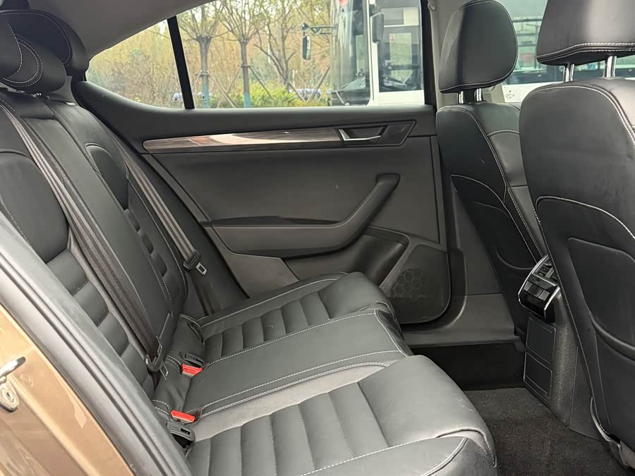 Skoda Superb 2017 #10 Skoda Superb 2017 imagen de coche #10