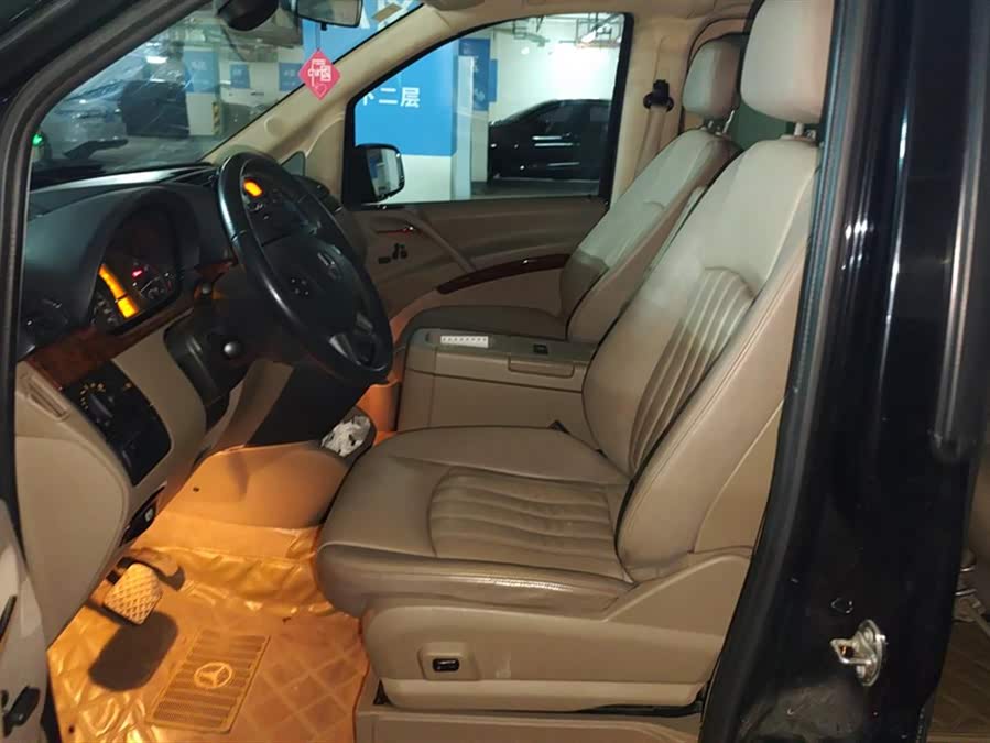 奔驰 唯雅诺 2013 汽车图片 #10