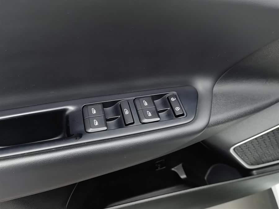 睿蓝汽车 枫叶60s 2023 汽车图片 #10