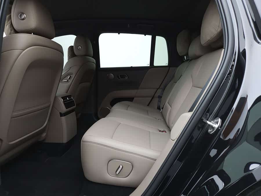 理想汽车 理想i6 2025 汽车图片 #10