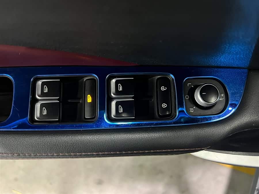 GEELY Coolray 2021 car image #10