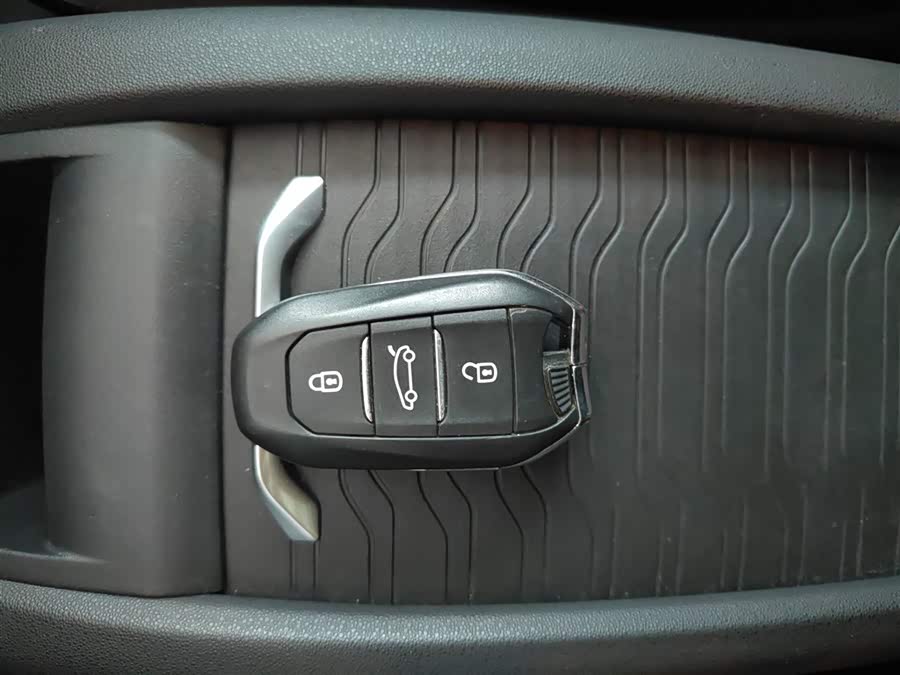 Citroen C4 PICASSO 2017 صورة سيارة #10