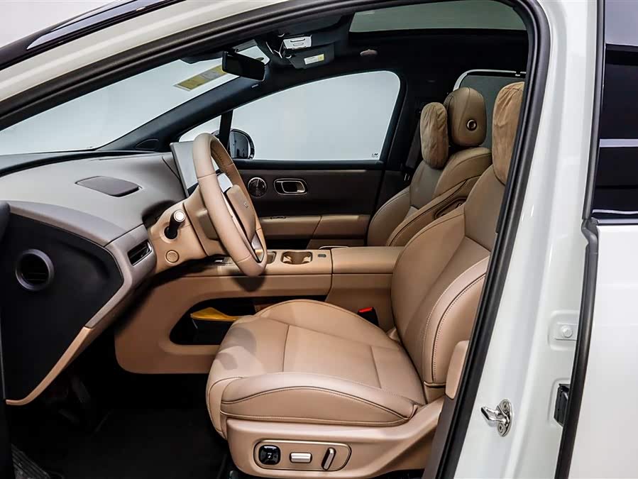 理想汽车 理想i6 2025 汽车图片 #10