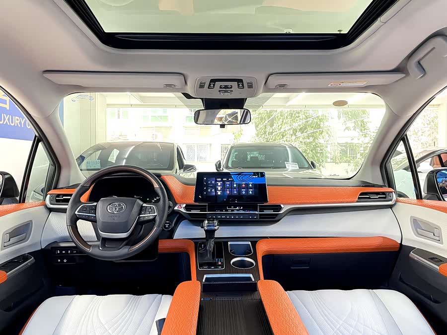 Toyota Granvia 2024 #10 Toyota Granvia 2024 immagine di auto #10