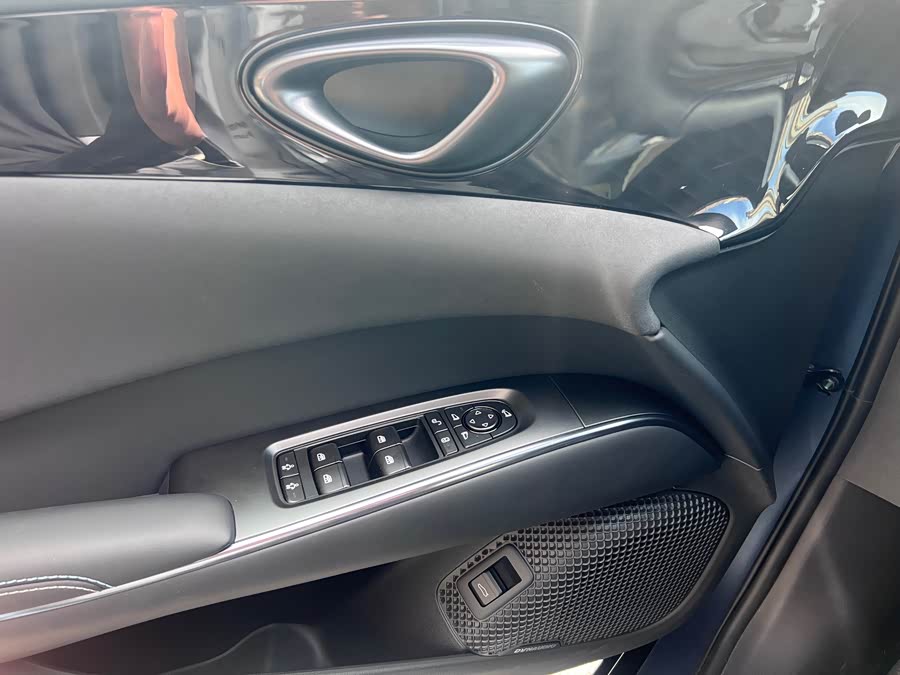 BYD Seal 2025 #10 BYD Seal 2025 car image #10