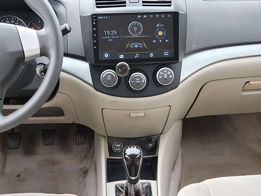 Changan Alsvin V5 2014 car image #10