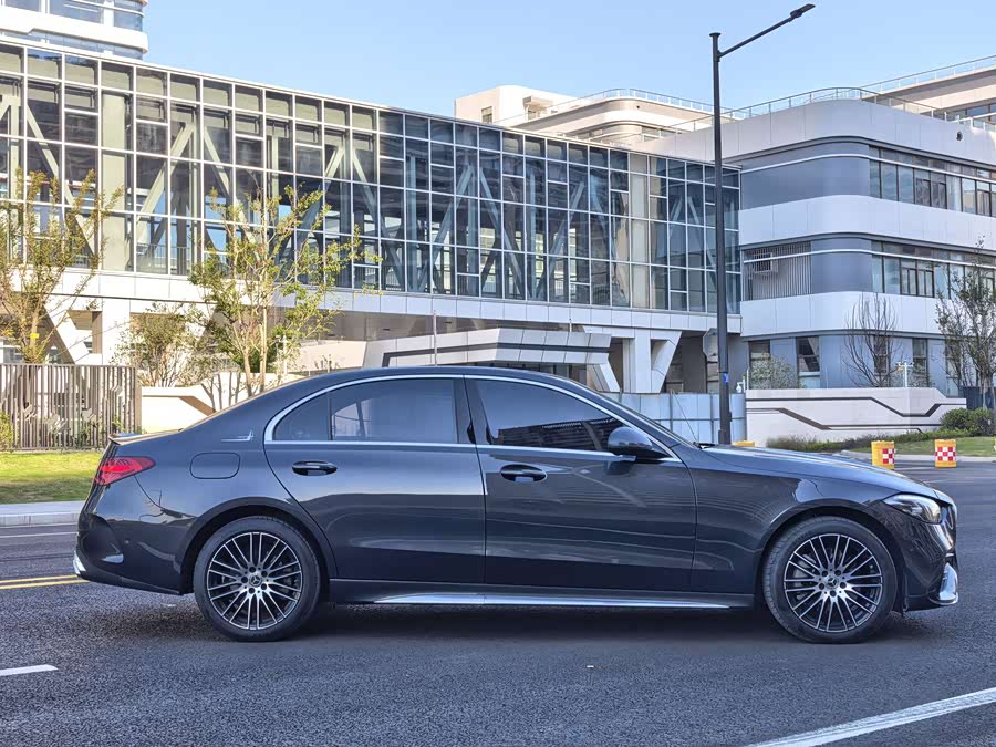 Mercedes-Benz C Class 2023 image de voiture #10