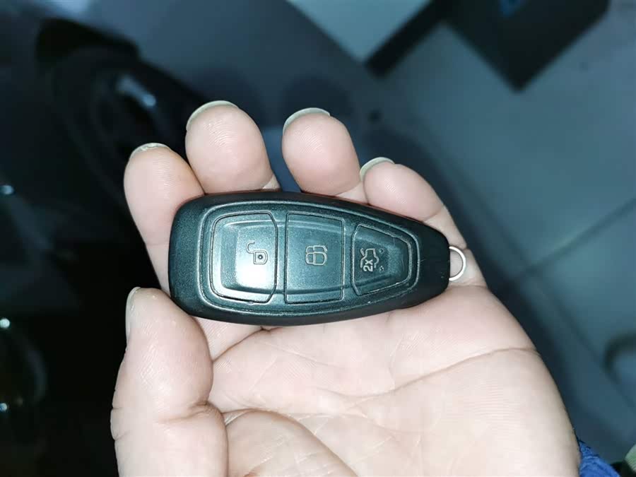 Ford Focus (Imported) 2015 #10 Ford Focus (Imported) 2015 car image #10