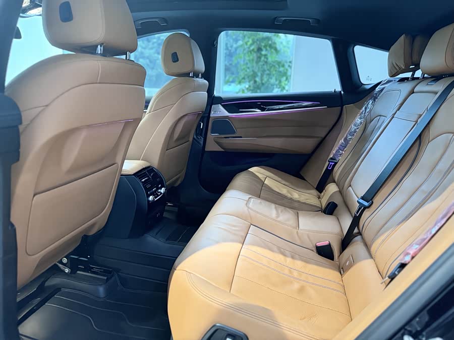 BMW 6 Series GT 2024 car image #10