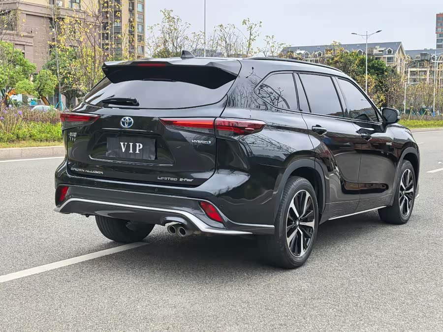 Toyota Crown Kluger 2024 #10 Toyota Crown Kluger 2024 car image #10