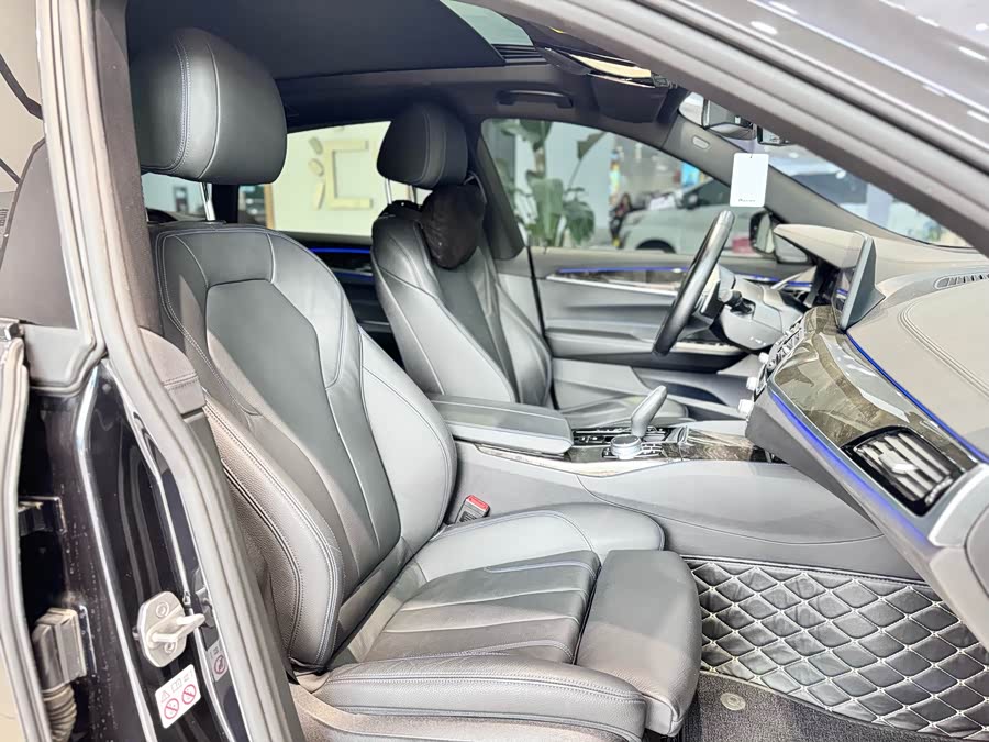 BMW 6 Series GT 2020 car image #10