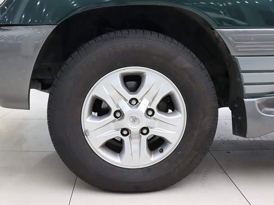 丰田 兰德酷路泽 2008 汽车图片 #10