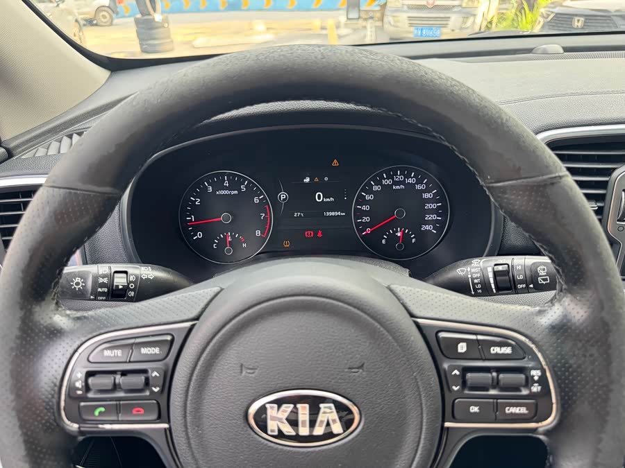 Kia KX5 2016 صورة سيارة #10
