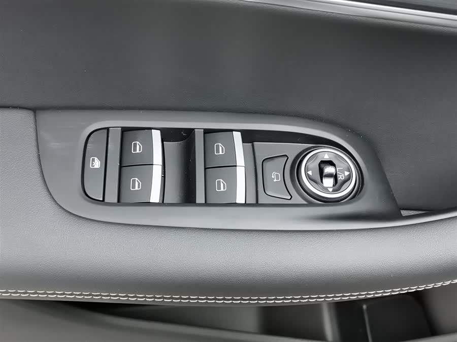 Chery Tiggo 8 2025 صورة سيارة #10