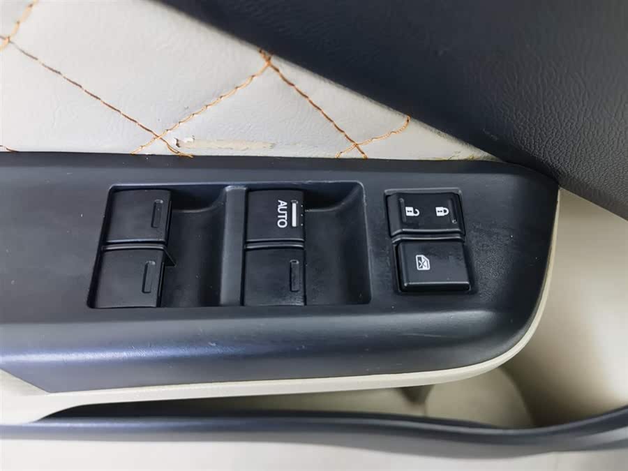 Honda City 2016 #10 Honda City 2016 صورة سيارة #10