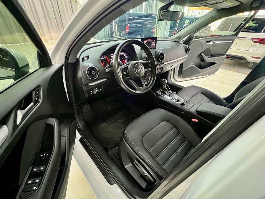 Audi A3 2017 car image #10