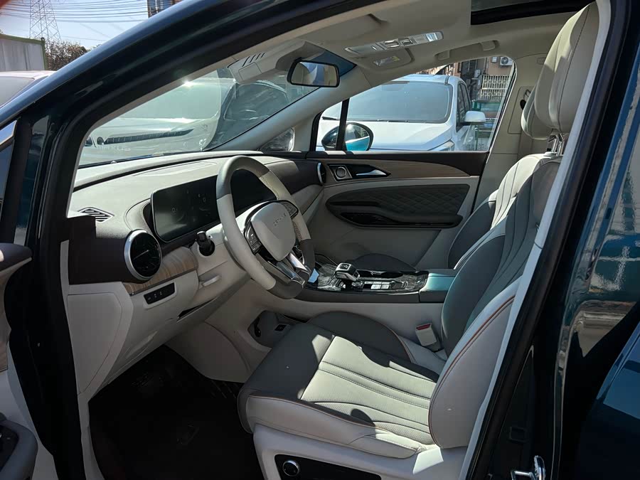 Forthing Yacht 2023 #10 Forthing Yacht 2023 car image #10