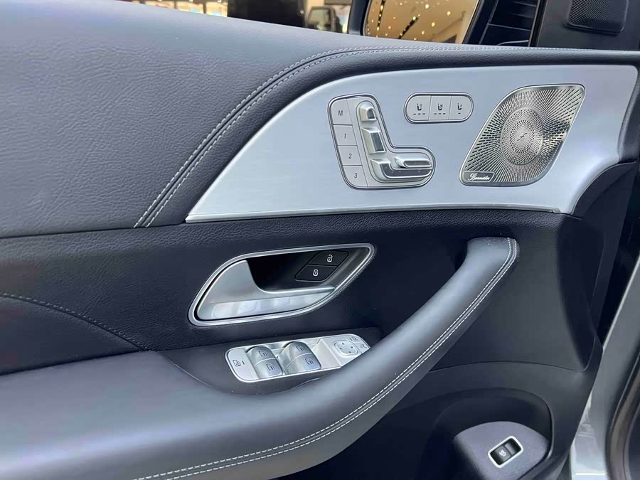 Mercedes-Benz GLE AMG 2023 immagine di auto #10