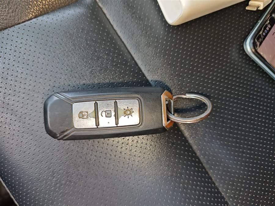 SWM X7 2018 imagen de coche #10