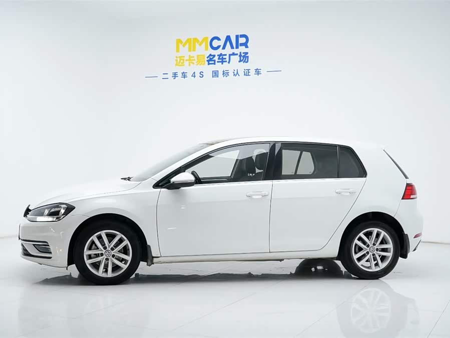 Volkswagen Golf 2018 car image #10