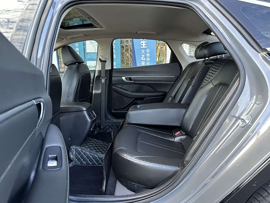 Hyundai Sonata 2020 immagine di auto #10