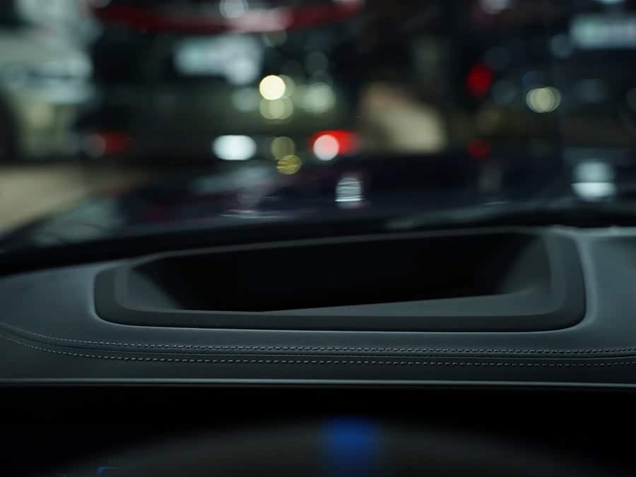 BMW M4 2024 immagine di auto #10