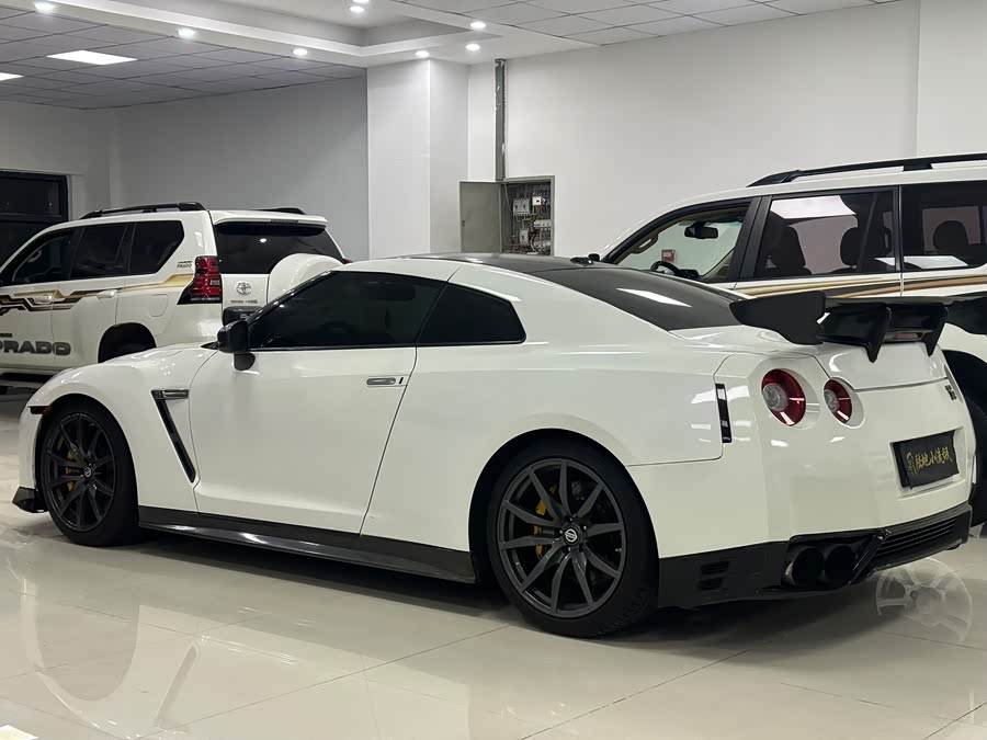 日产 日产GT-R 2011 汽车图片 #10