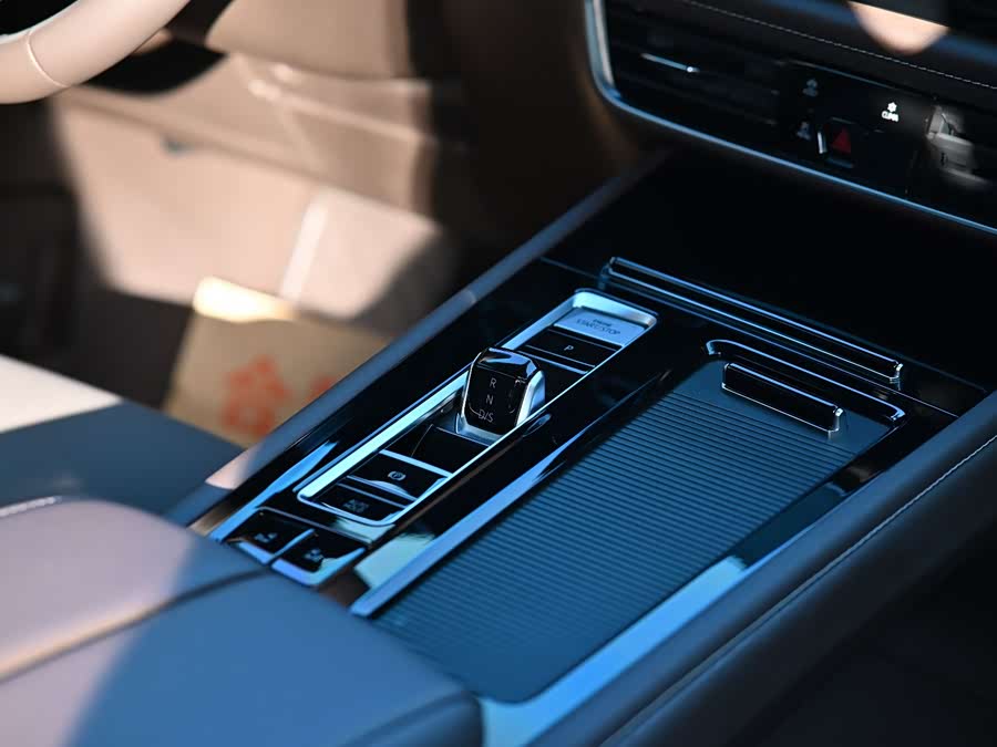 Volkswagen Viloran 2023 #10 Volkswagen Viloran 2023 immagine di auto #10