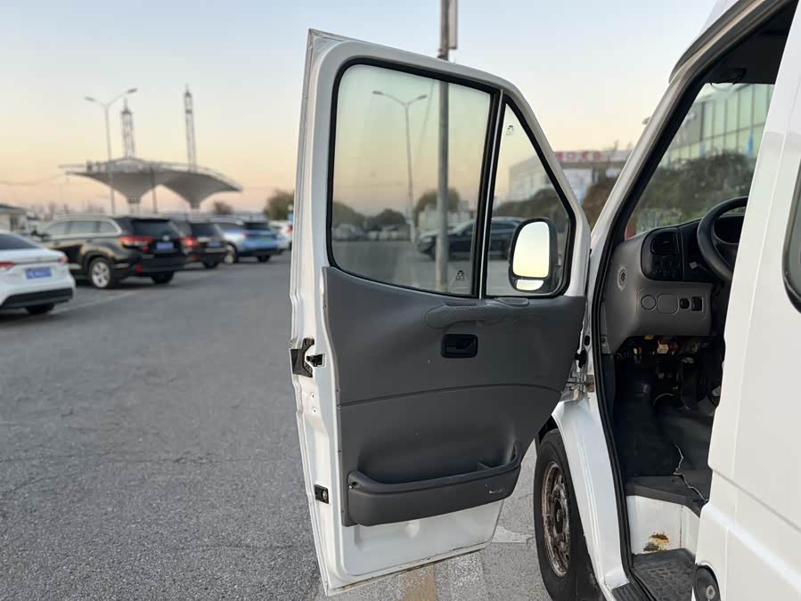 Ford Transit Classic 2014 #10 Ford Transit Classic 2014 car image #10