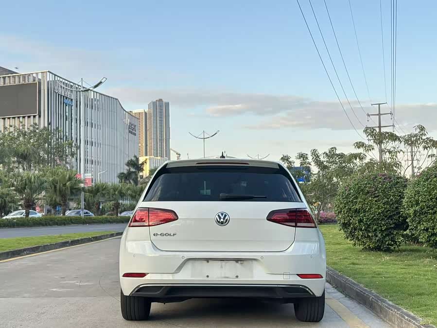 Volkswagen Golf New Energy (Imported) 2018 صورة سيارة #10