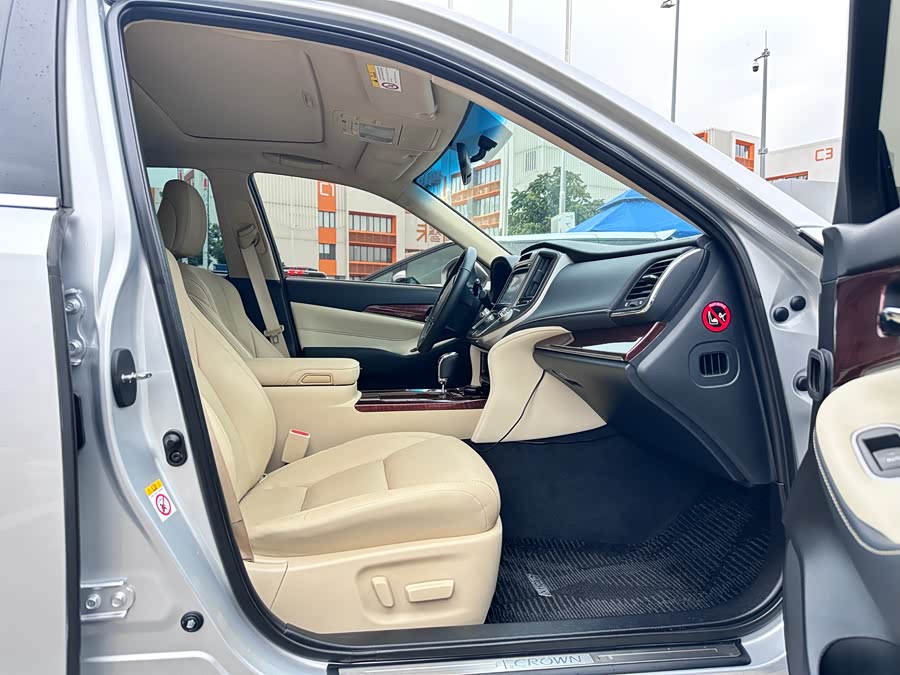 丰田 皇冠 2016 汽车图片 #10