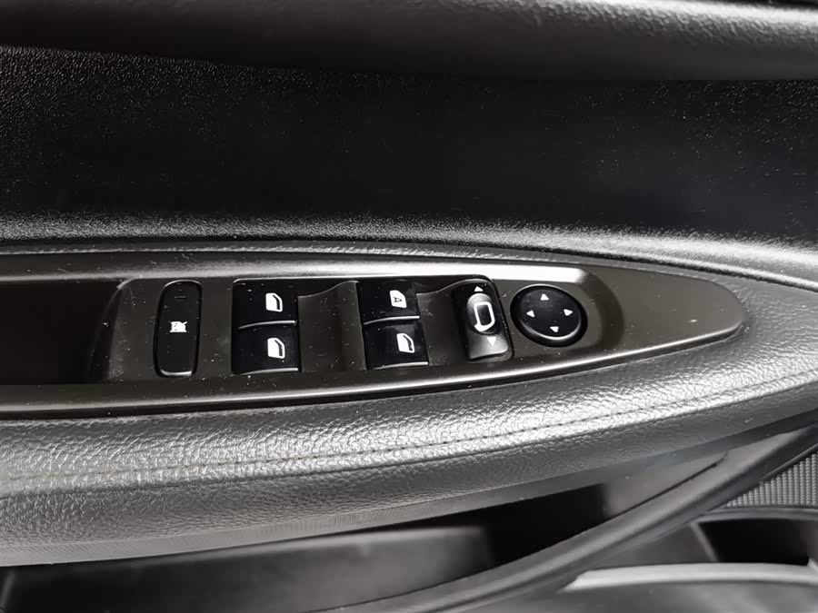 Citroen C-Quatre 2012 car image #10