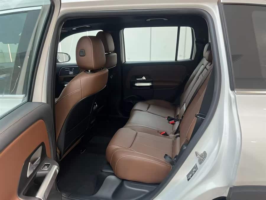 Mercedes-Benz EQB Class 2025 car image #10