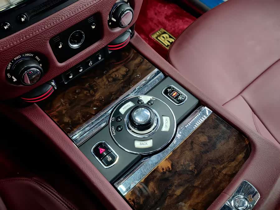 Rolls-Royce Ghost 2011 car image #10