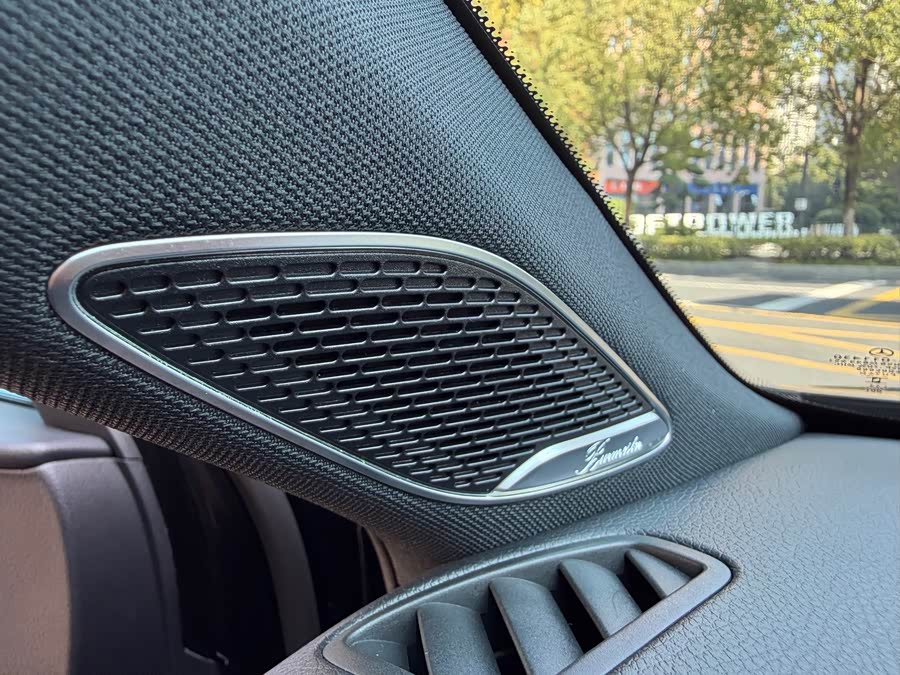 Mercedes-Benz A AMG 2024 #10 Mercedes-Benz A AMG 2024 صورة سيارة #10