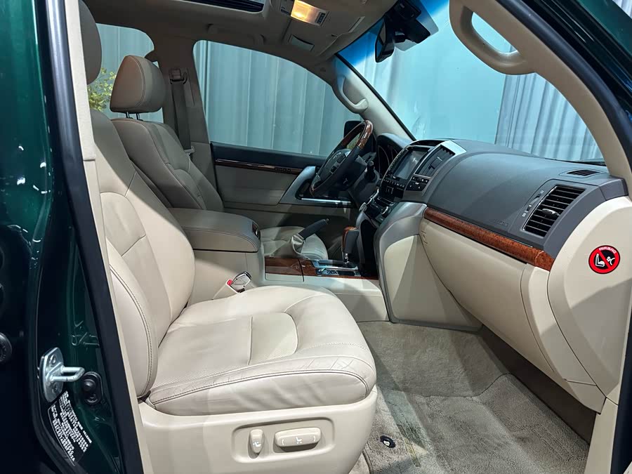 丰田 兰德酷路泽 2016 汽车图片 #10