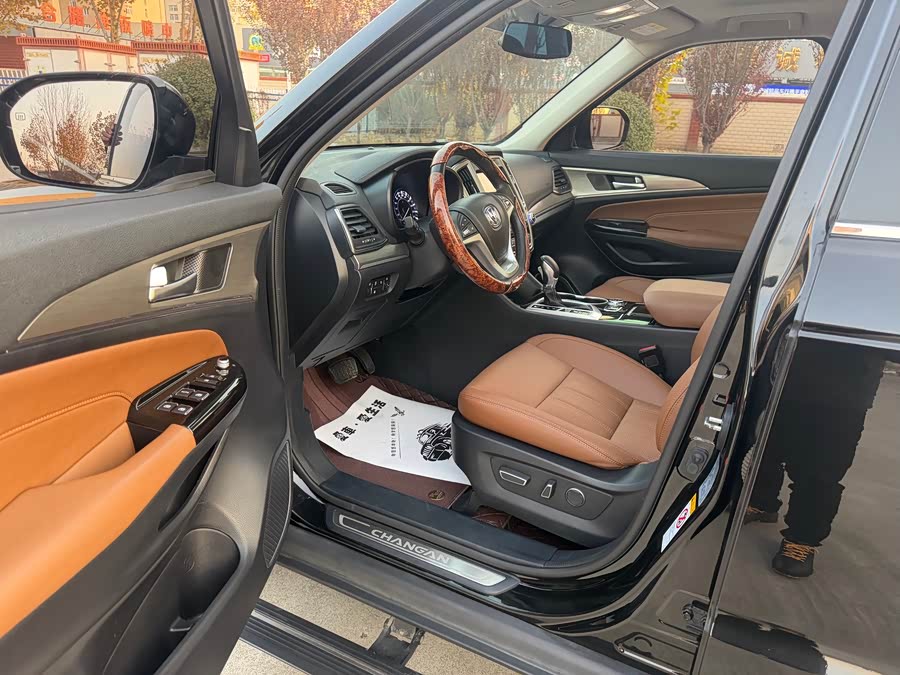 长安 长安CS95 2017 汽车图片 #10