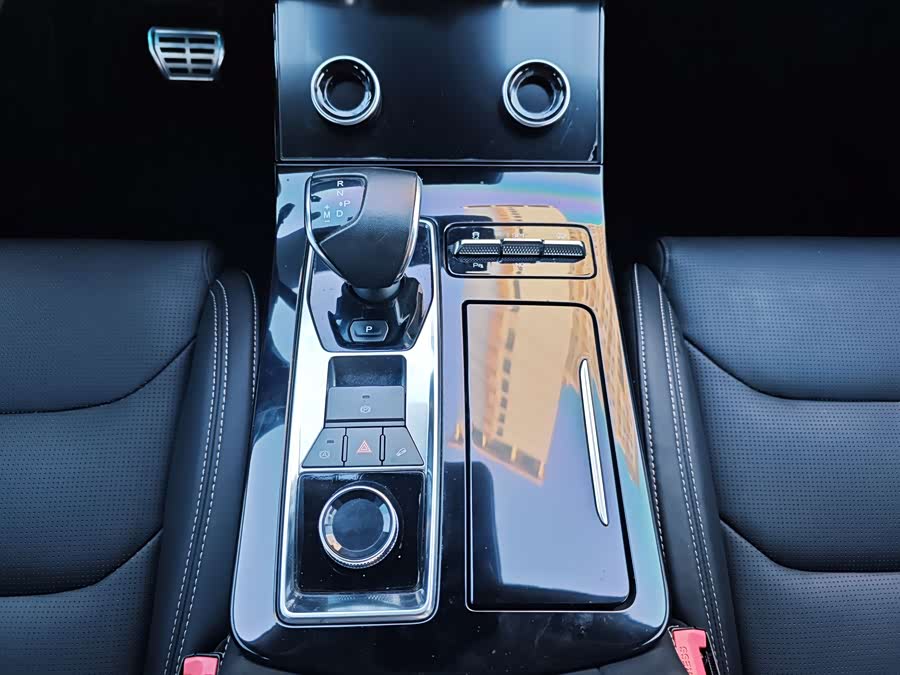 Jetour X70 PLUS 2020 car image #10