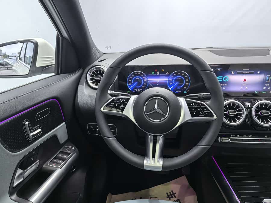 Mercedes-Benz EQA Class 2025 صورة سيارة #10