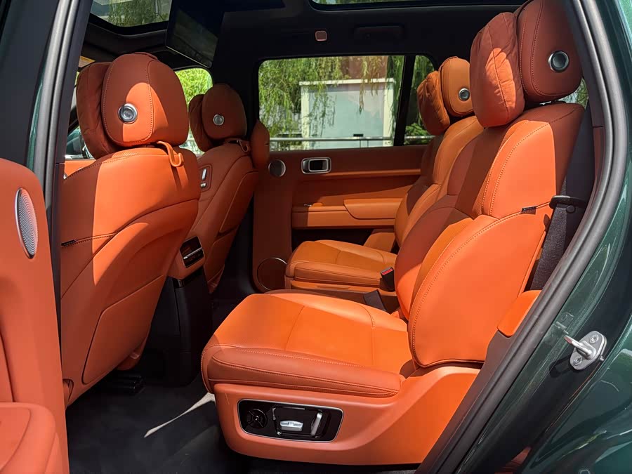 理想汽车 理想MEGA 2025 汽车图片 #10