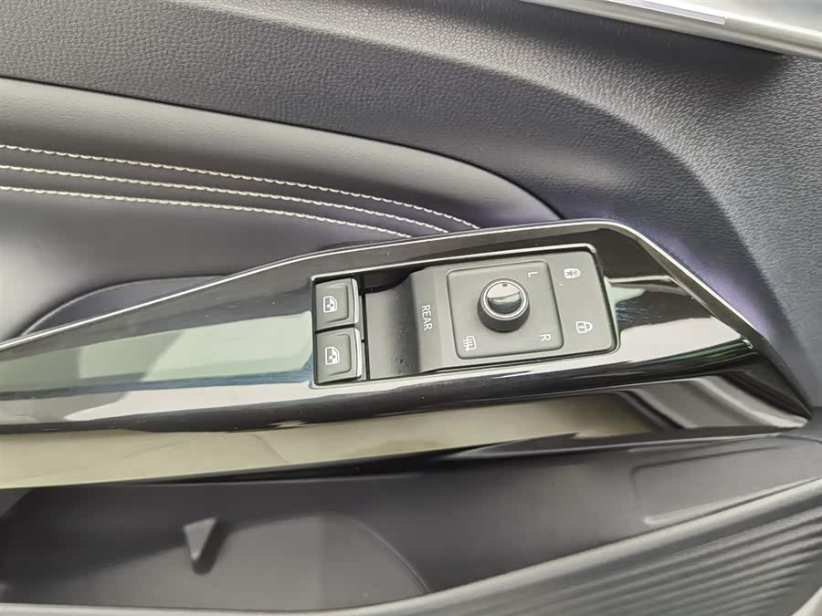 Volkswagen ID.4 Crozz 2023 #10 Volkswagen ID.4 Crozz 2023 car image #10