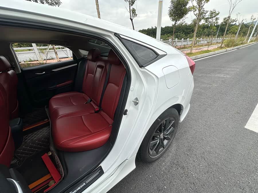 Honda Civic 2021 car image #10