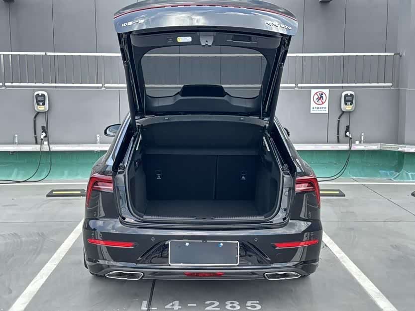 2022 #10 2022 car image #10