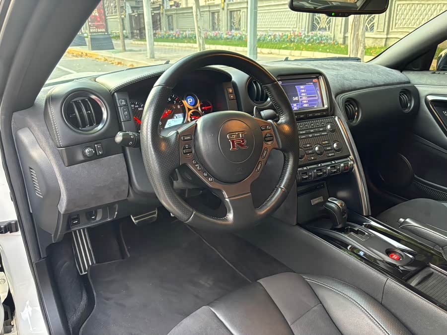 日产 日产GT-R 2016 汽车图片 #10