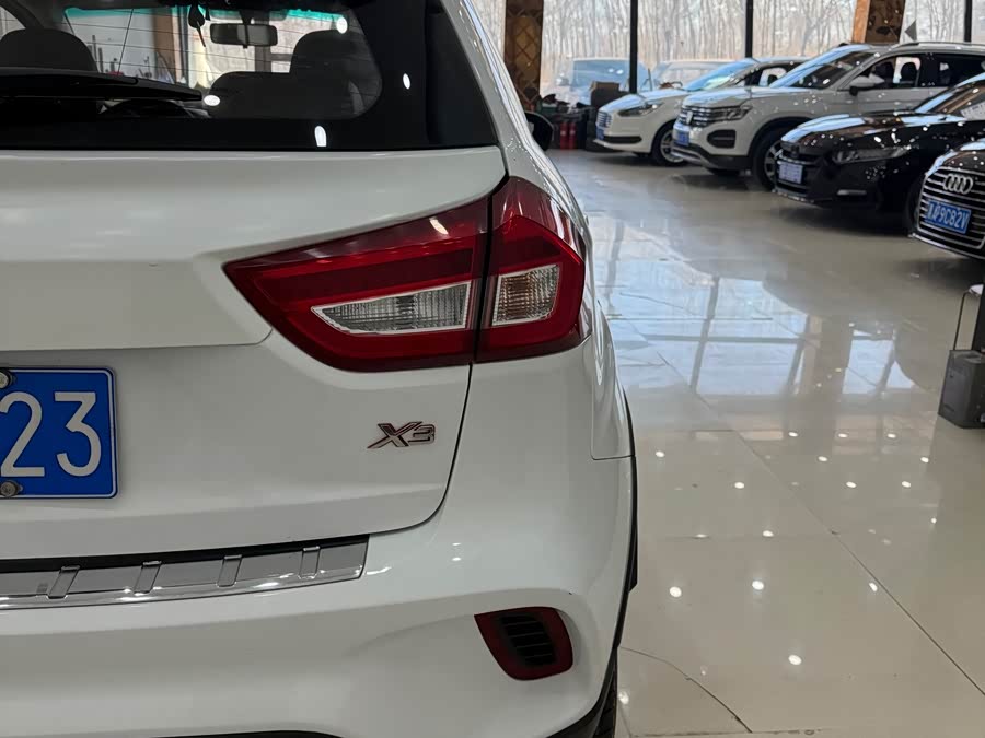 GEELY Vision X3 2018 صورة سيارة #10