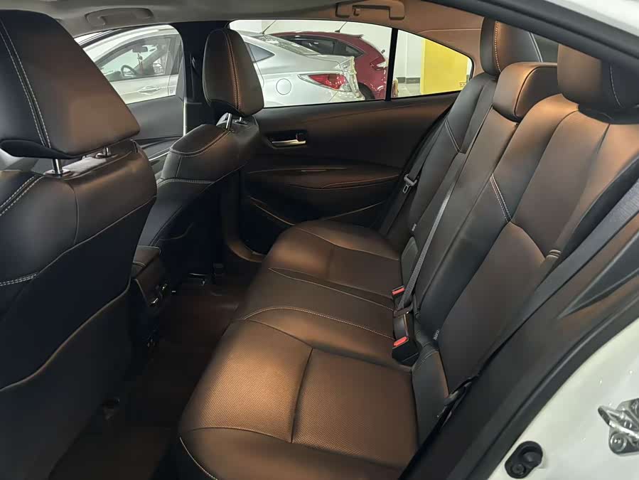 Toyota Corolla 2021 image de voiture #10